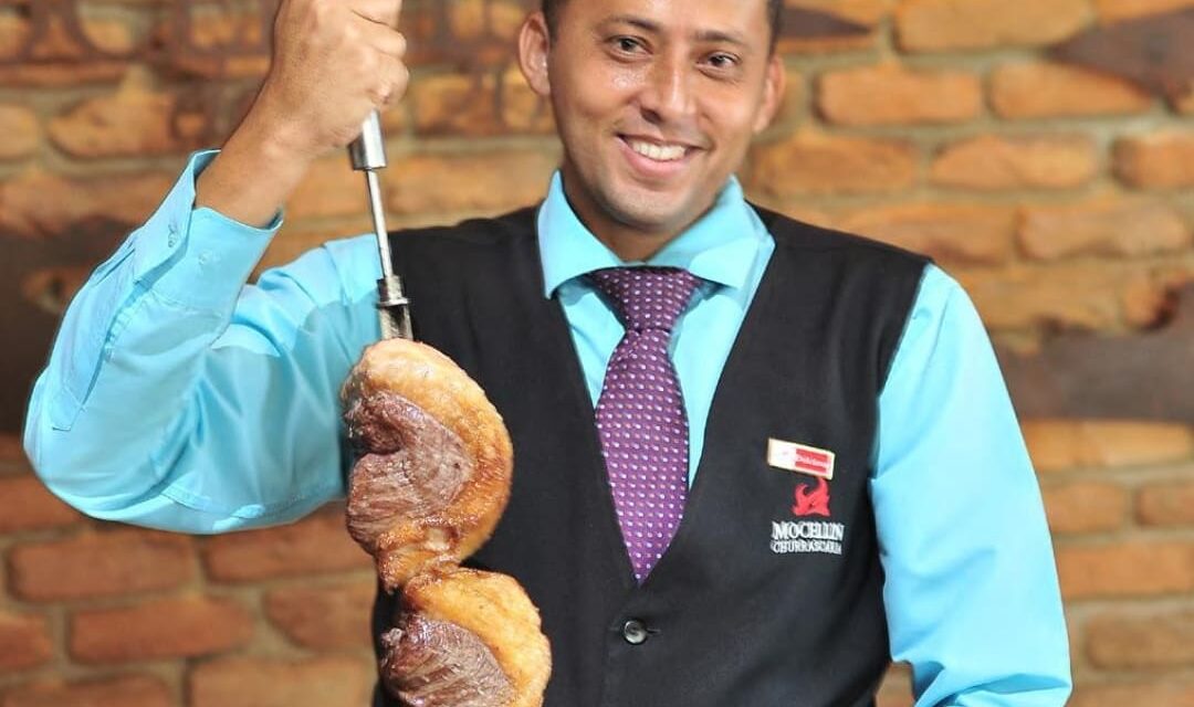 Moccelin Churrascaria: A Arte do Churrasco com o Toque de Delcimar Dolly
