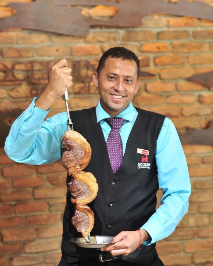 Moccelin Churrascaria: A Arte do Churrasco com o Toque de Delcimar Dolly